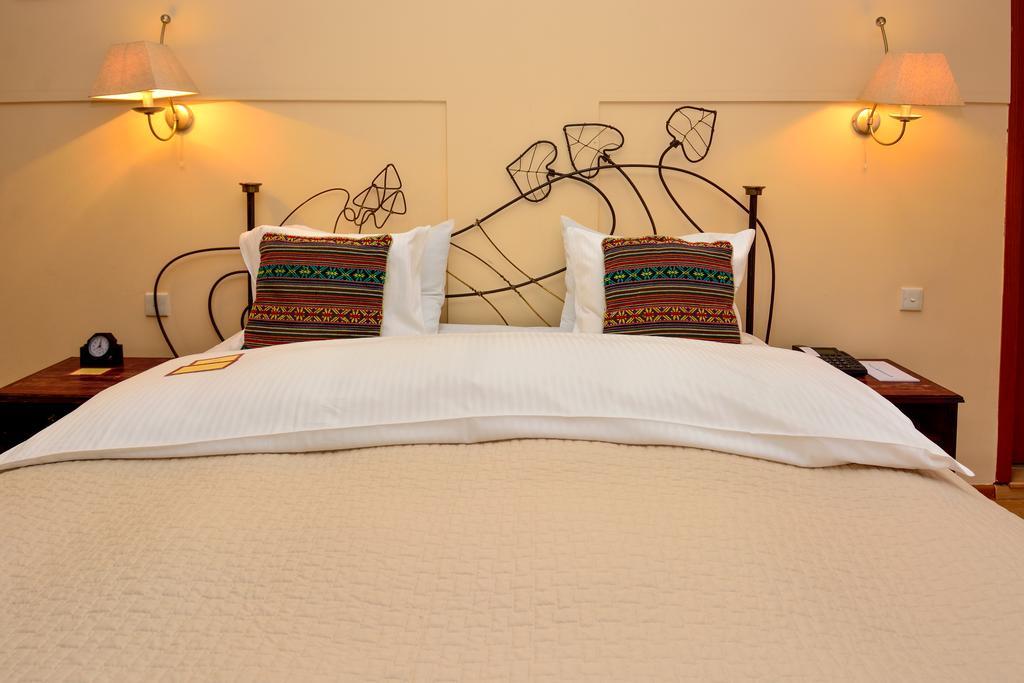 Urban Lodge Hotel Rooms And Suits ティビリシ エクステリア 写真