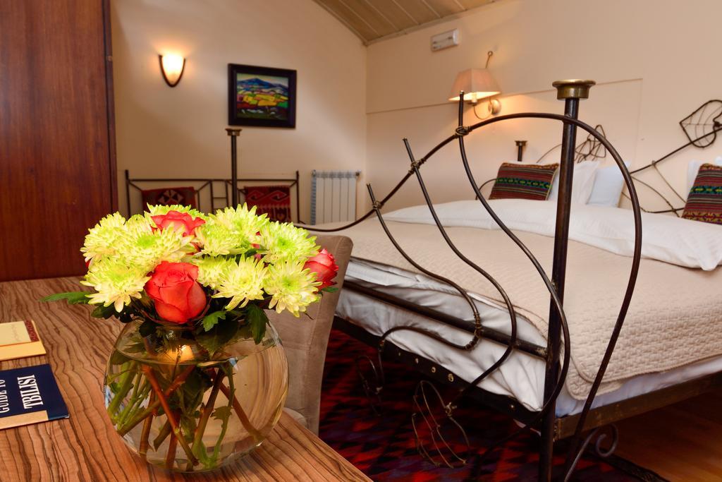 Urban Lodge Hotel Rooms And Suits ティビリシ エクステリア 写真